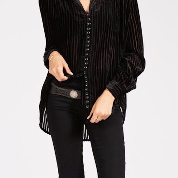 KNOT SISTERS Velvet Nina Blouse - Picture 1 of 6
